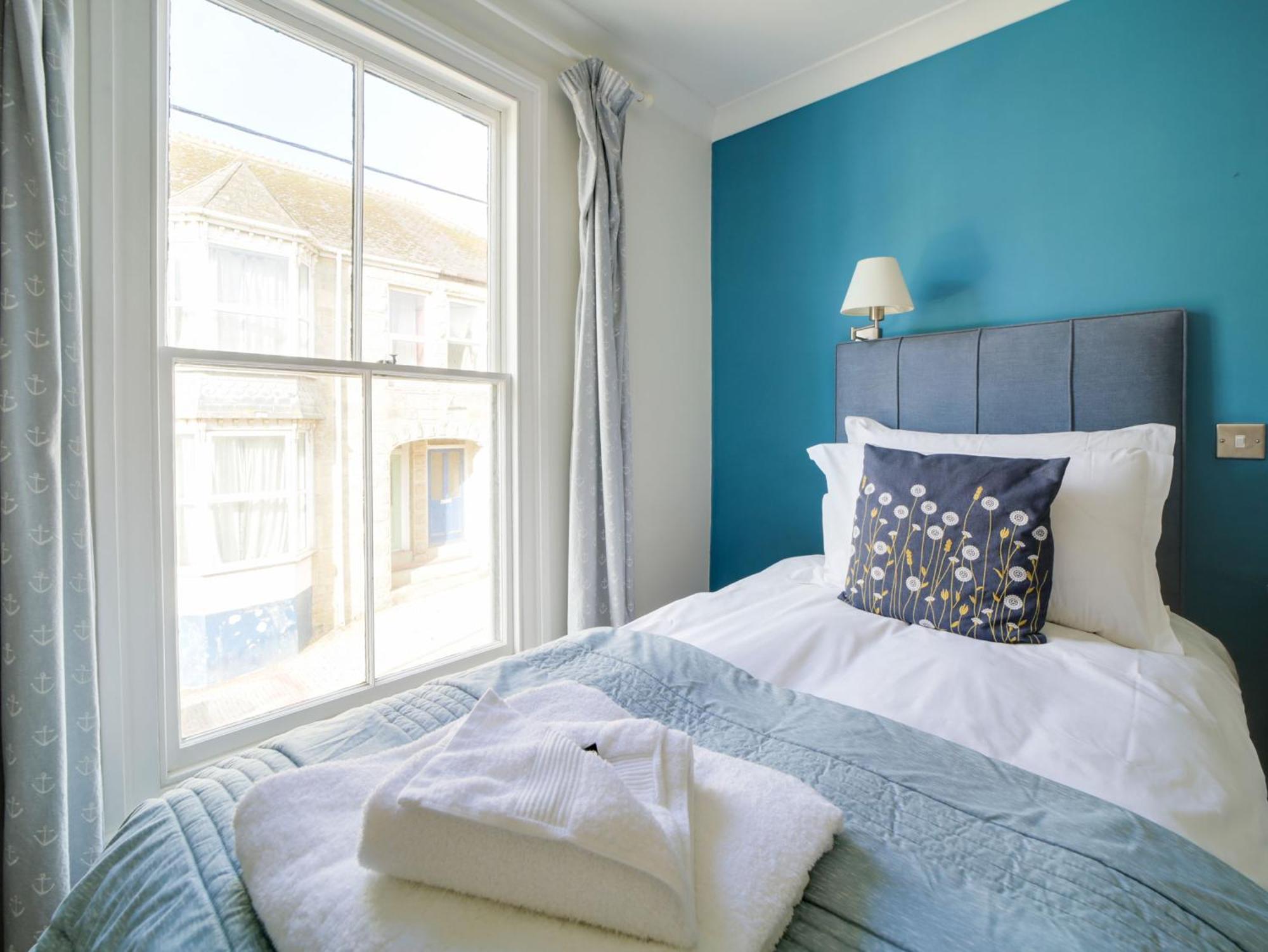 The Artist Loft, Ensuite Guest Rooms, *